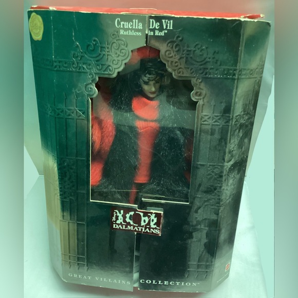 Barbie Cruella De Vil Ruthless in Red Great Villains Collector Doll New 1997